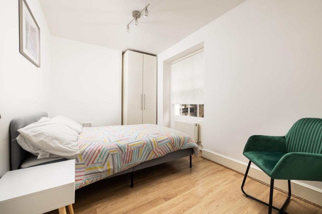 Mornington Crescent London Exterior photo